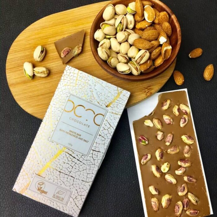 Czekolada biała z pistacjami i solą - obrazek 8