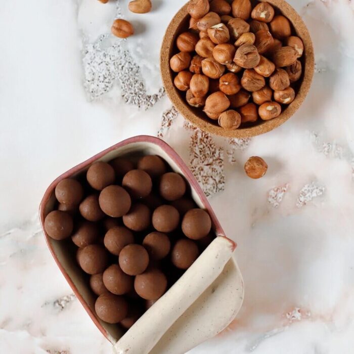 Orzechy laskowe w czekoladzie kokosowej - obrazek 4